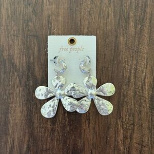 Free People Mod Flower Earrings